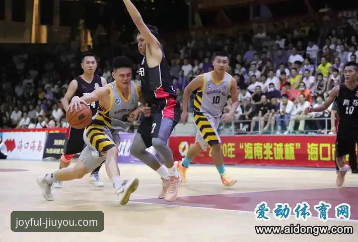 青春风暴的终极对决：直板快攻与全面缠斗的战术博弈